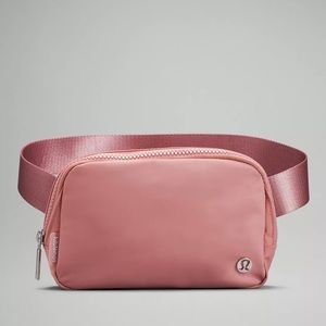 Lululemon Pale Pink Everywhere Belt Bag, NWT